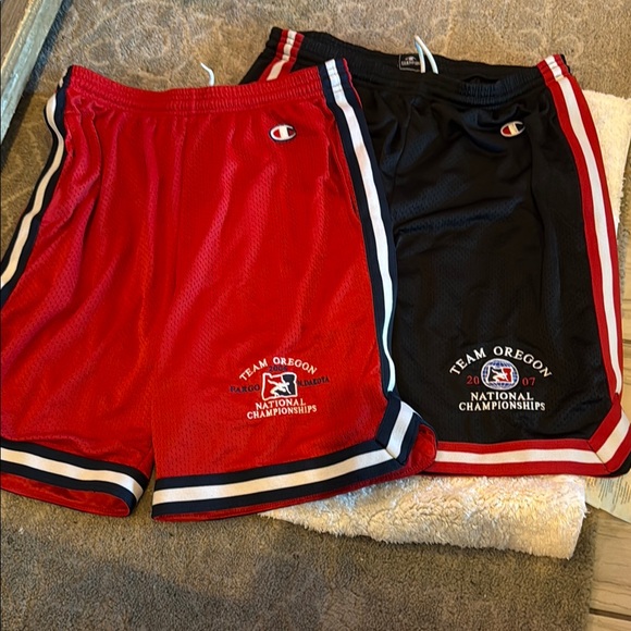 Champion Men's Red and Black Team Oregon Shorts - Picture 1 of 1